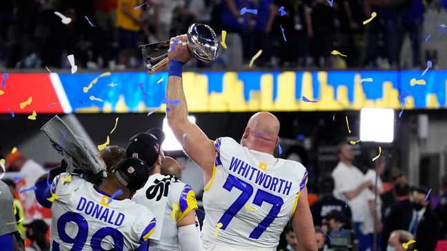Andrew Whitworth se retira felizmente con los honores del Super Bowl